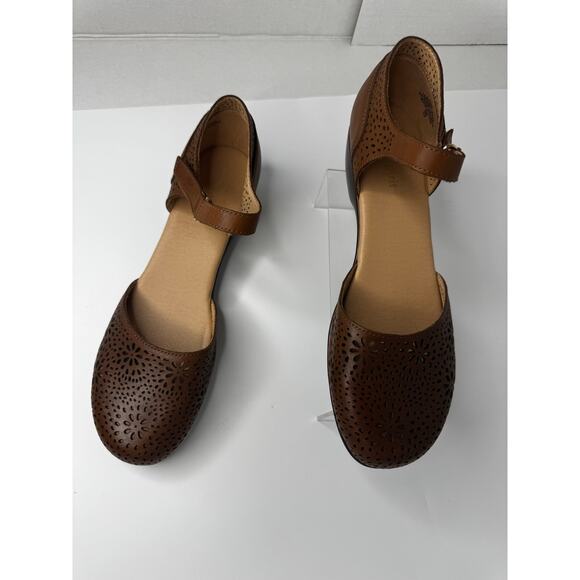 Easy Spirit Denita Hook & Loop Strap Mary Jane Pumps arc support comfy Heels 9.5 - Picture 7 of 8